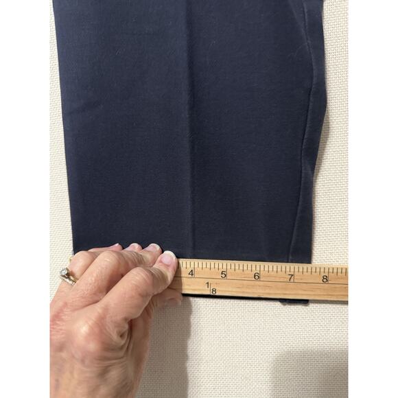 Ann Taylor Women’s Curvy Fit Sz 12 Capri Chino Pants Navy Blue 36x24 - Picture 8 of 12
